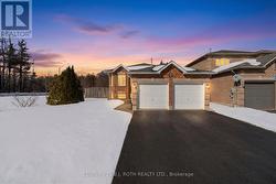 63 KENWELL CRESCENT  Barrie, ON L4N 0A3