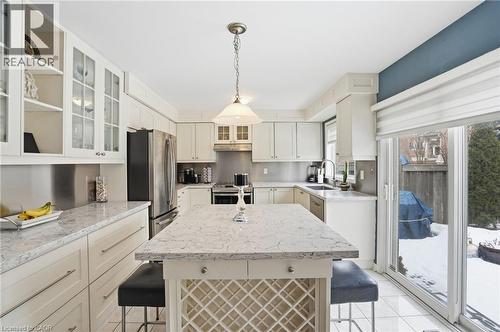 2505 Valleyridge Drive, Oakville, ON - Indoor Photo Showing Kitchen