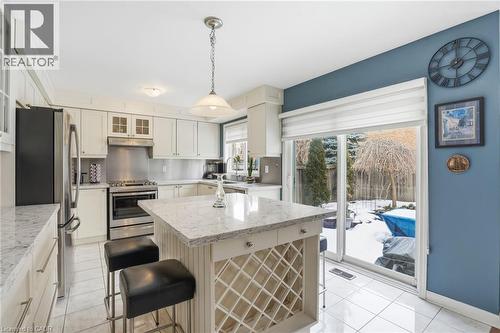 2505 Valleyridge Drive, Oakville, ON - Indoor Photo Showing Kitchen With Upgraded Kitchen