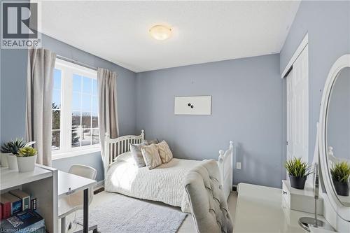 2505 Valleyridge Drive, Oakville, ON - Indoor Photo Showing Bedroom