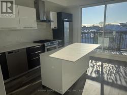 20 AVON DRIVE  Toronto, ON M6M 1P8