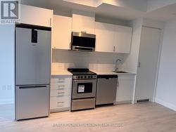 605 - 412 SILVER MAPLE ROAD  Oakville, ON L6H 7X8