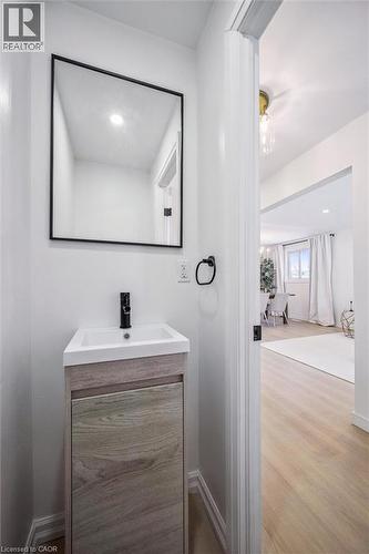 21 Forest Glen Court, Kitchener, ON - Indoor