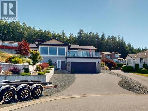 3784 Trail Place, Powell River, BC - Outdoor With Facade