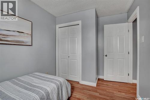 419 Hull Crescent, Saskatoon, SK - Indoor Photo Showing Bedroom