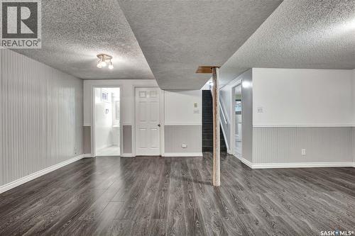 419 Hull Crescent, Saskatoon, SK - Indoor Photo Showing Other Room