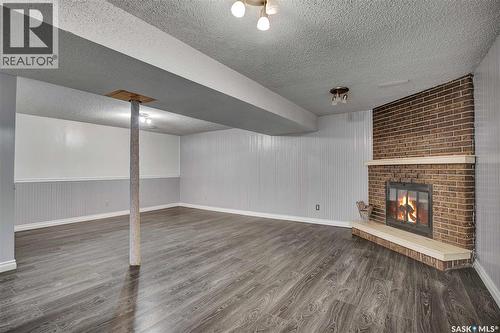 419 Hull Crescent, Saskatoon, SK - Indoor With Fireplace