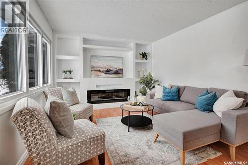 419 Hull Crescent, Saskatoon, SK - Indoor Photo Showing Living Room With Fireplace