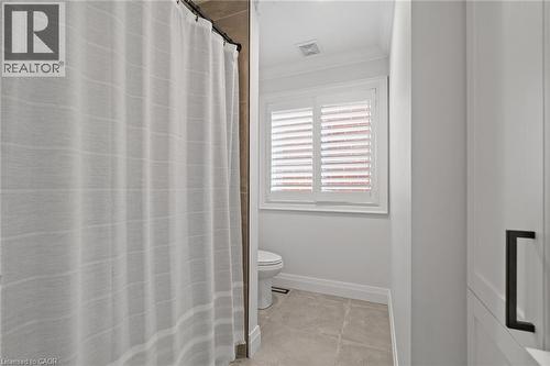 5609 Thorn Lane, Burlington, ON - Indoor Photo Showing Bathroom