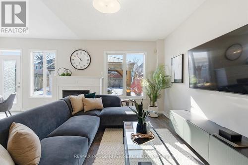 46 Sandford Crescent, Whitby (Rolling Acres), ON - Indoor Photo Showing Living Room With Fireplace