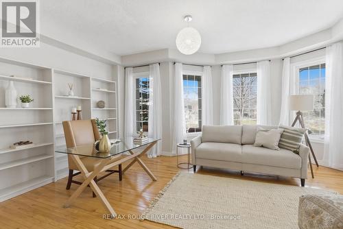 46 Sandford Crescent, Whitby (Rolling Acres), ON - Indoor