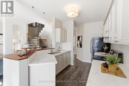 46 Sandford Crescent, Whitby (Rolling Acres), ON - Indoor Photo Showing Kitchen