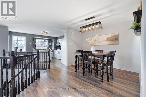 37 Boulder Way, Ottawa, ON - Indoor Photo Showing Dining Room