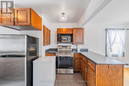 951 Merivale Road, Ottawa, ON - Indoor Photo Showing Kitchen
