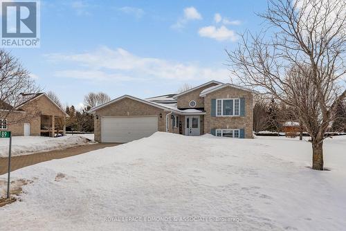 89 RIVERCREST DR. DRIVE  Laurentian Valley, ON K8A 6W4