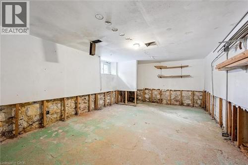 98 William Street W, Waterloo, ON - Indoor