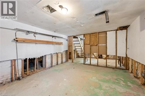 98 William Street W, Waterloo, ON - Indoor