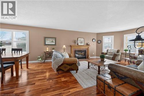 35 Highland Boulevard, Caledonia, ON - Indoor Photo Showing Living Room With Fireplace