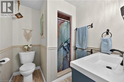 35 Highland Boulevard, Caledonia, ON - Indoor Photo Showing Bathroom