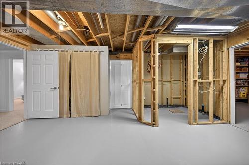 35 Highland Boulevard, Caledonia, ON - Indoor Photo Showing Basement