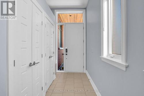 556 Edison Avenue, Ottawa, ON - Indoor Photo Showing Other Room