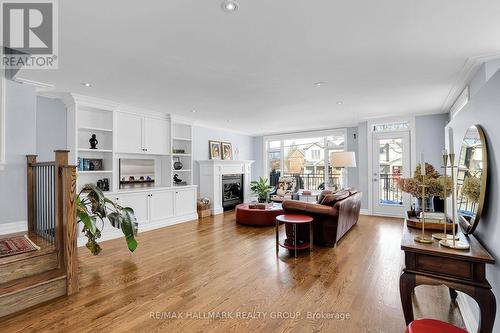 556 Edison Avenue, Ottawa, ON - Indoor Photo Showing Living Room With Fireplace