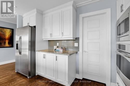 556 Edison Avenue, Ottawa, ON - Indoor Photo Showing Kitchen