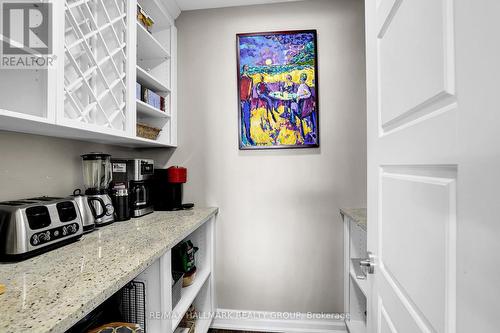 556 Edison Avenue, Ottawa, ON - Indoor