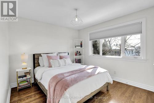 556 Edison Avenue, Ottawa, ON - Indoor Photo Showing Bedroom