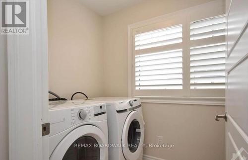 741 Derreen Avenue, Ottawa, ON - Indoor Photo Showing Laundry Room