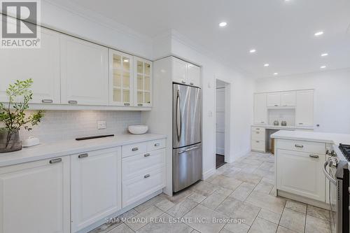 3325 Lakeshore Road, Burlington, ON - Indoor Photo Showing Kitchen