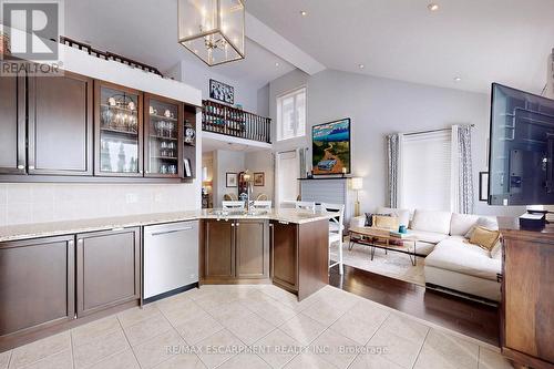 4176 Saunders Crescent, Burlington, ON - Indoor