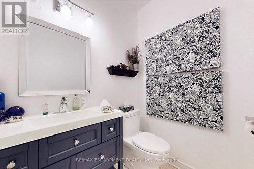 4176 Saunders Crescent, Burlington, ON - Indoor Photo Showing Bathroom