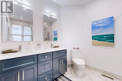 4176 Saunders Crescent, Burlington, ON - Indoor Photo Showing Bathroom