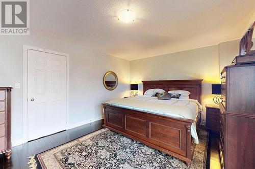 4176 Saunders Crescent, Burlington, ON - Indoor Photo Showing Bedroom
