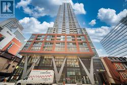 1703 - 108 PETER STREET  Toronto, ON M5V 0W2