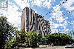 2802 - 40 HOMEWOOD AVENUE  Toronto, ON M4Y 2K2