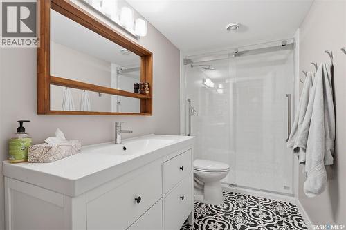 516 Atton Lane, Saskatoon, SK - Indoor Photo Showing Bathroom