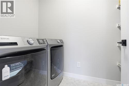 406 Chelsom Manor, Saskatoon, SK - Indoor Photo Showing Laundry Room