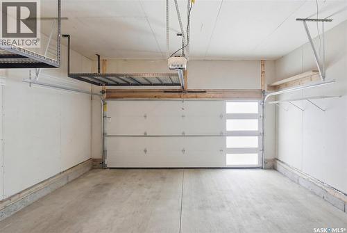 406 Chelsom Manor, Saskatoon, SK - Indoor Photo Showing Garage
