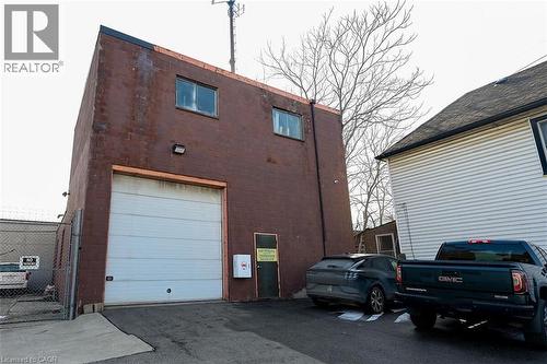 100 Stapleton Avenue, Hamilton, ON 