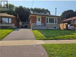 9 TRALEE AVENUE  Toronto, ON M1G 3E3