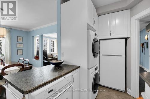 2 - 180 Augusta Street, Ottawa, ON - Indoor Photo Showing Laundry Room