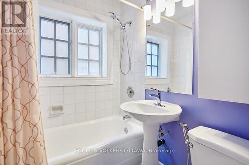 2 - 180 Augusta Street, Ottawa, ON - Indoor Photo Showing Bathroom