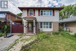 BSMT - 60 MOORECROFT CRESCENT  Toronto, ON M1K 3V1