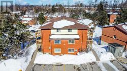 8 - 22 MEADOW LANE Barrie, ON L4N 7K2