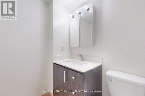 1203 - 2565 Erin Centre Boulevard, Mississauga, ON - Indoor Photo Showing Bathroom