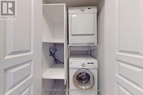 1203 - 2565 Erin Centre Boulevard, Mississauga, ON - Indoor Photo Showing Laundry Room