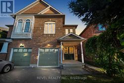 580 COURTNEY VALLEY ROAD  Mississauga, ON L5V 0C2