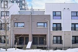 338 - 349 WHEAT BOOM DRIVE  Oakville, ON L6H 7X5